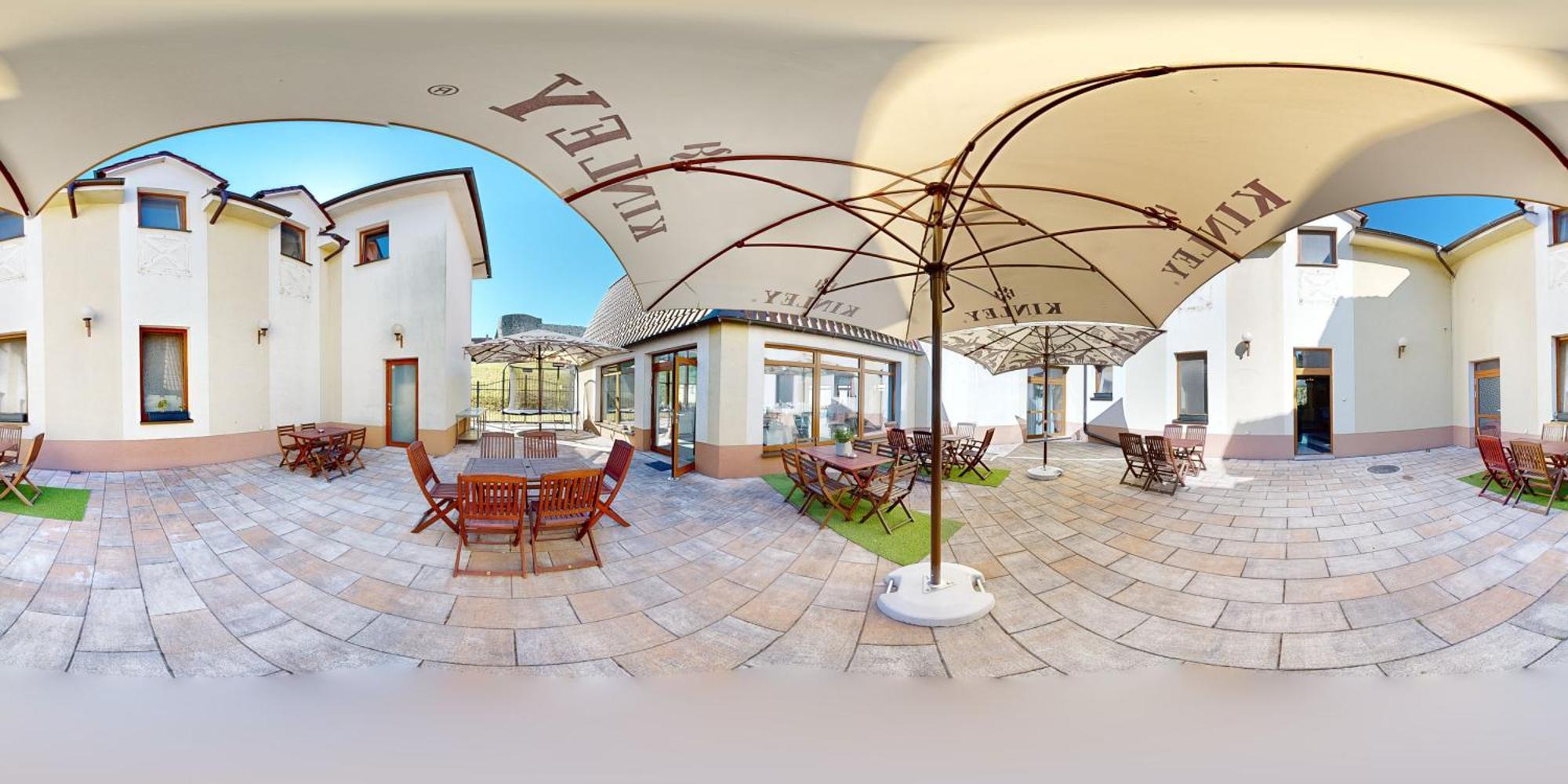 Hotel Hradna Brana Pozsony Kültér fotó